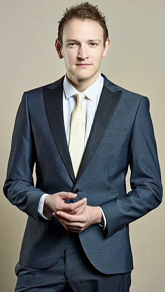 Derek Gibbons Standing